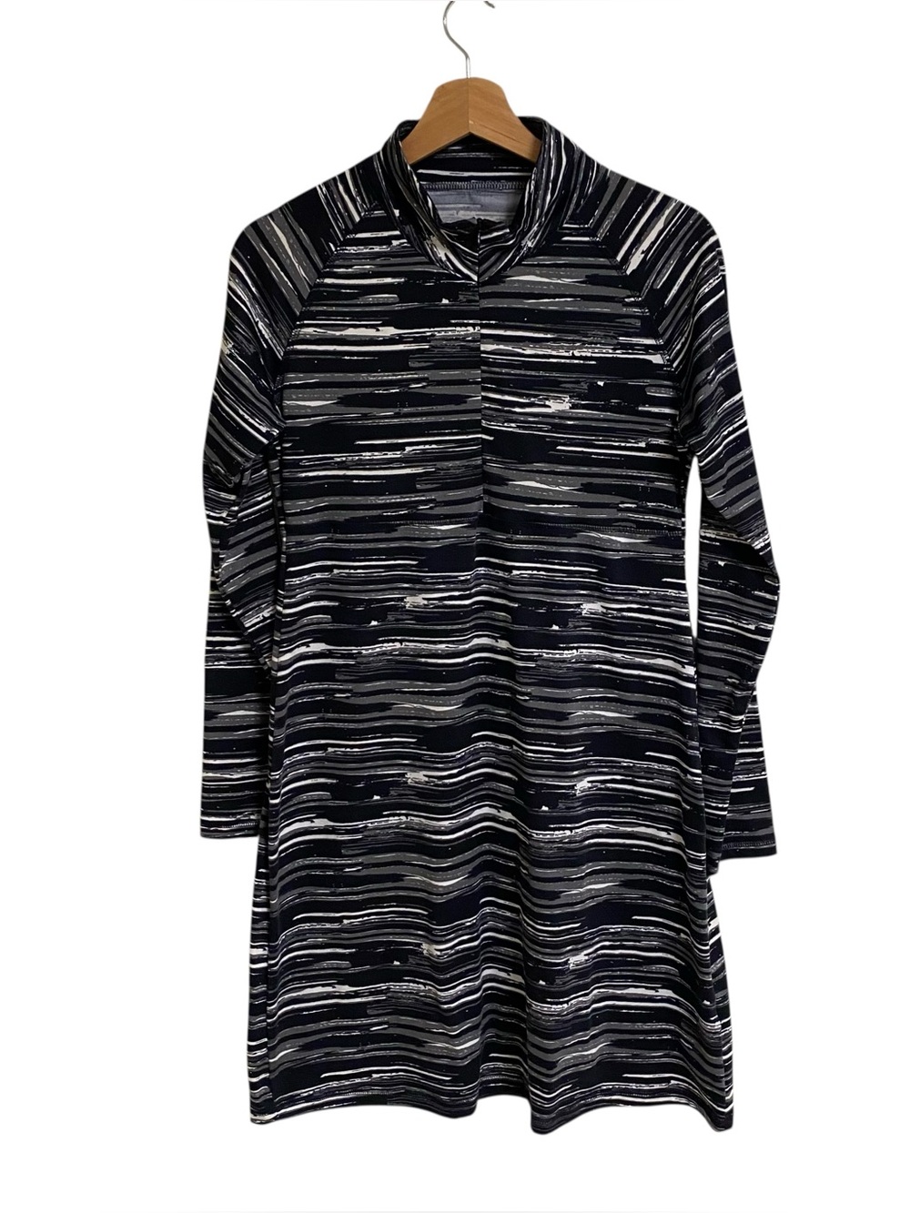 Soybu long sleeve quarter zip abstract gray black space dye athletic dress M